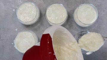 Zitronen Buttermilch Dessert ohne Zucker: Kühlen