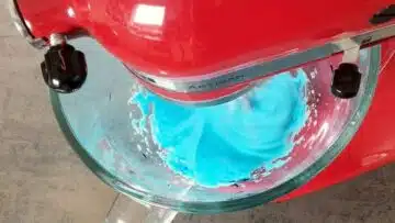 Zuckerstreusel ohne Zucker selber machen: Färben