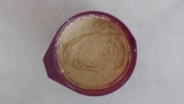 Bananenmuffins ohne Zucker: Mischen