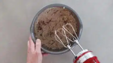 Bueno Creme selber machen ohne Zucker: Rühren