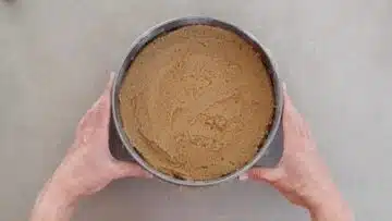 Gesunder Karottenkuchen ohne Mehl und Zucker: Backen