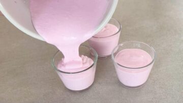 Götterquark mit Joghurt: Umfüllen