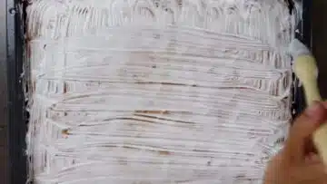 Low Carb Apfelkuchen vom Blech: Dekorieren