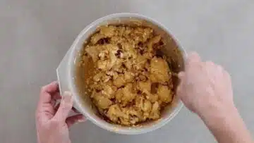 Low Carb Blumenkohlauflauf: Unterheben