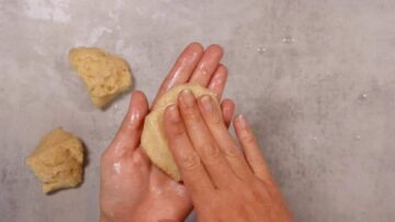 Low Carb Käsebrötchen: Formen