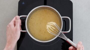 Low Carb Käsedip selber machen: Schmelzen