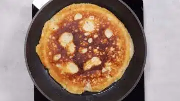 Low Carb Kaiserschmarrn ohne Zucker: Ausbacken