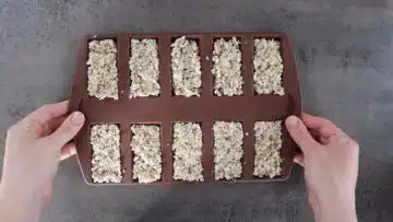 Low Carb Müsli Riegel: Backen