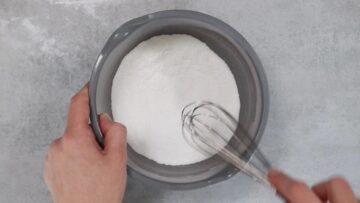 Low Carb Zitroneneis ohne Zucker: Mischen