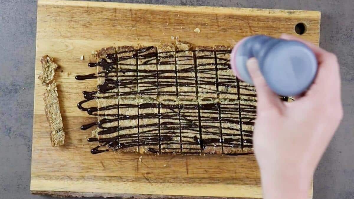 Müsiriegel ohne Zucker selber machen: Dekorieren