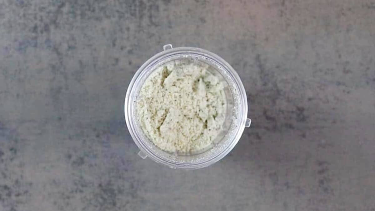 Müsiriegel ohne Zucker selber machen: Zerkleinern