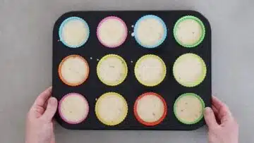 Rührei Muffins: Backen