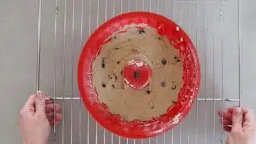 Saftiger Bananenkuchen ohne Zucker und Mehl: Backen