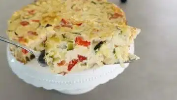 Schneller Gemüsekuchen ohne Boden: Schneiden